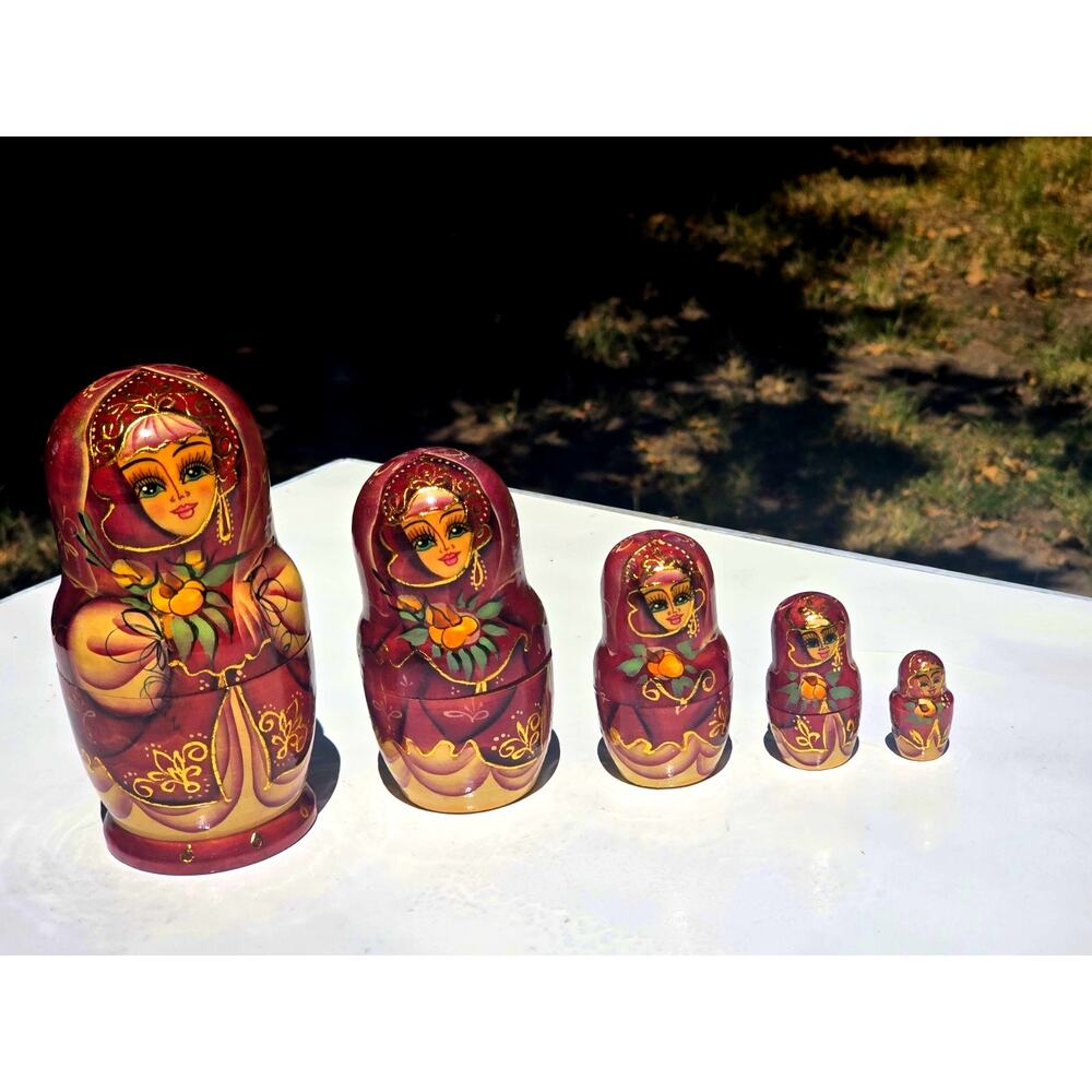 Vintage Russian Hand-Painted Matryoshka 5 Piece Nesting Dolls-6"